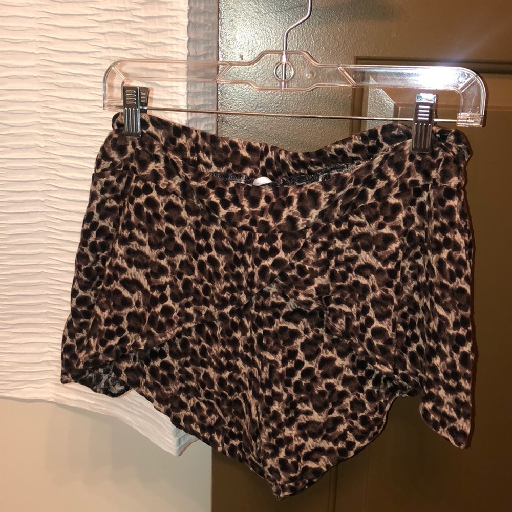 NEVER WORN Free People Cheetah Print Shorts Sz S